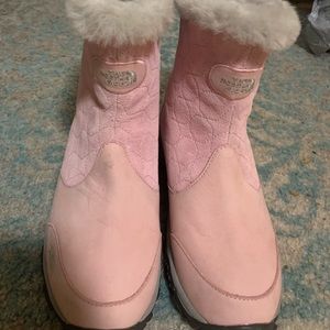 Pink North Face winter snow boots size 8
